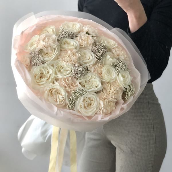 БУКЕТ ИЗ ПИОНОВИДНЫХ РОЗ